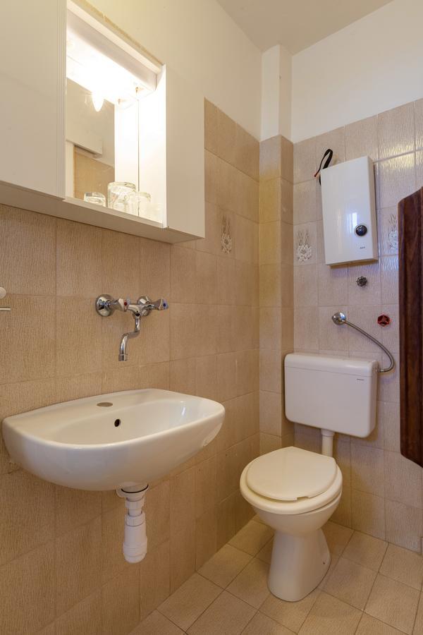 Rooms Marinac Podstrana Buitenkant foto