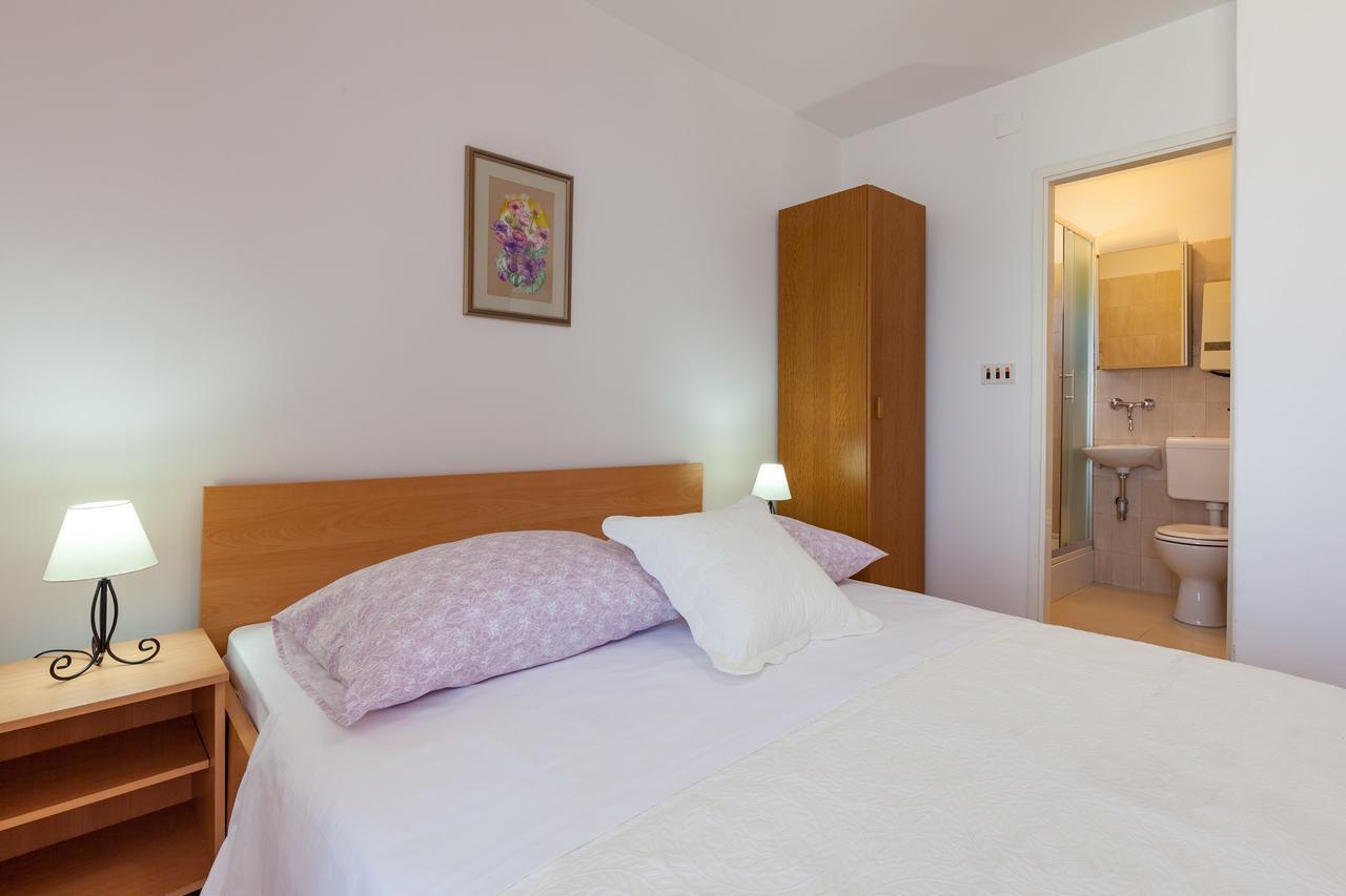 Rooms Marinac Podstrana Buitenkant foto