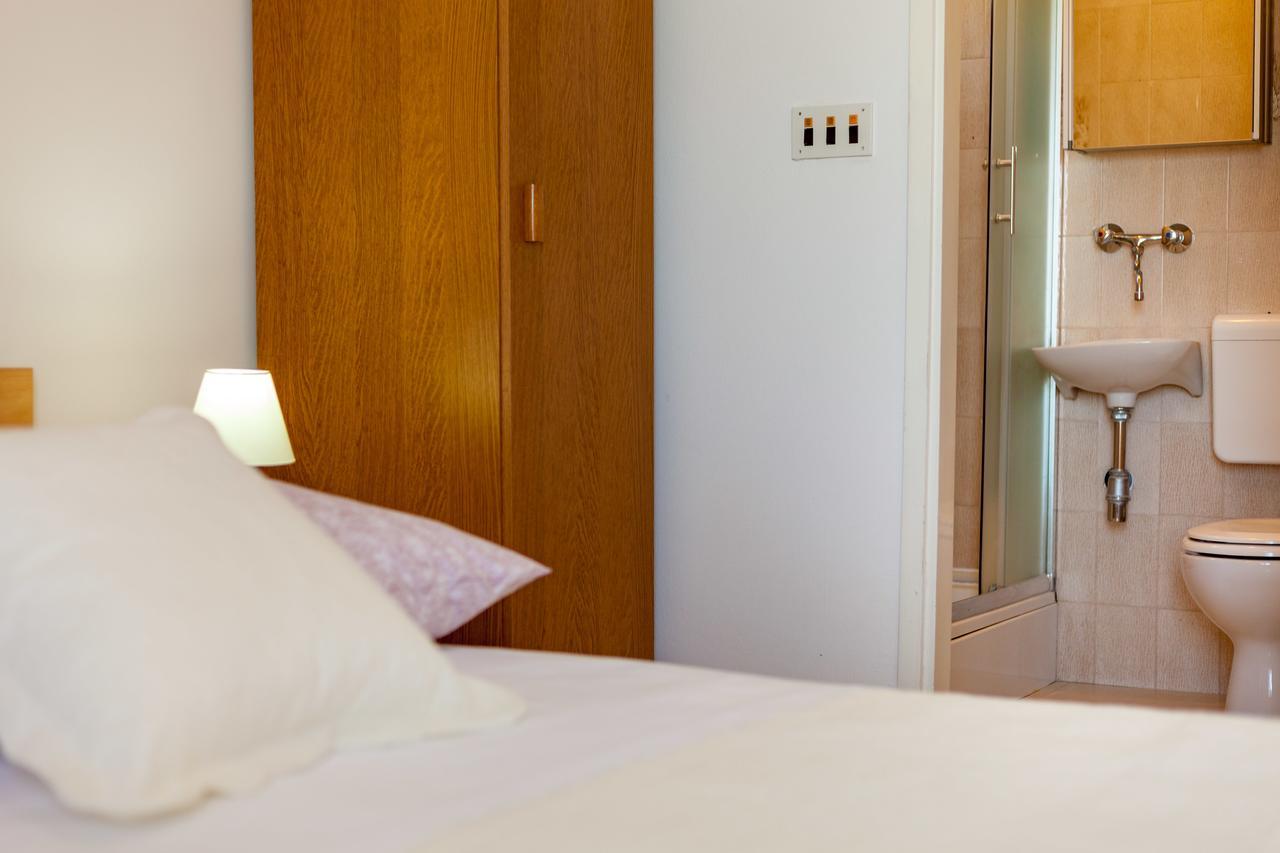 Rooms Marinac Podstrana Buitenkant foto