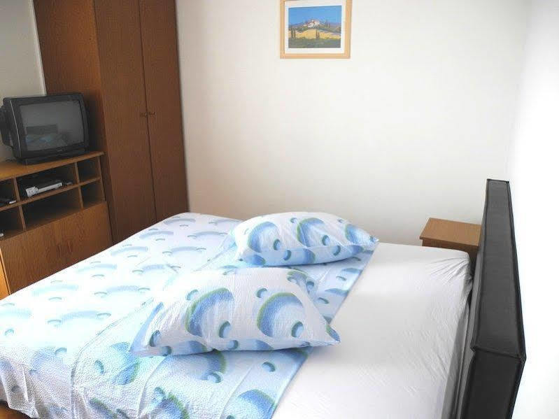 Rooms Marinac Podstrana Buitenkant foto