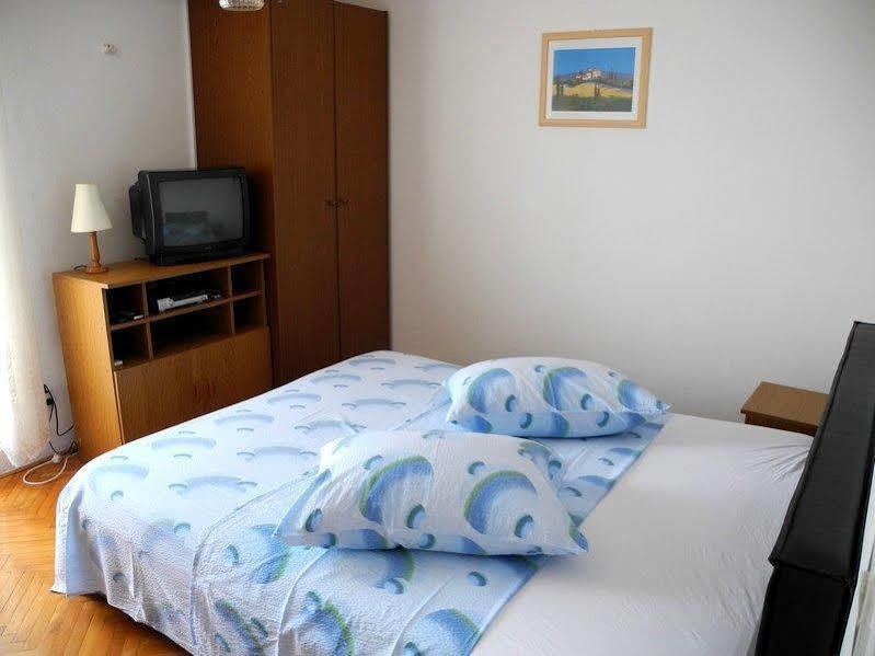 Rooms Marinac Podstrana Buitenkant foto